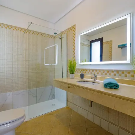 Norma By ヴィラ *